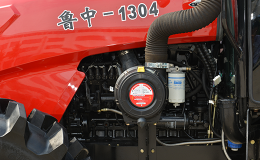 AG电子-1304型拖拉机
