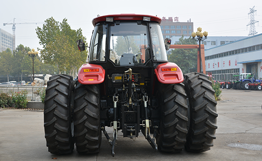 AG电子-1804型拖拉机